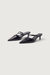POINTED TOE STRAPPY HEEL