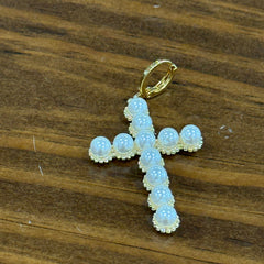 Scarf Charm (pearl cross)