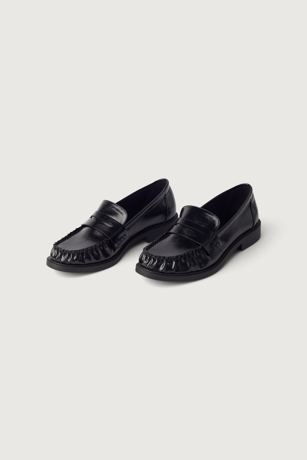 CLASSIC LOAFER