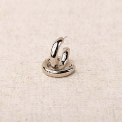 Sara Shiny Silver Earring
